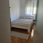 Serenity Centre شقة بودغوريتْسا